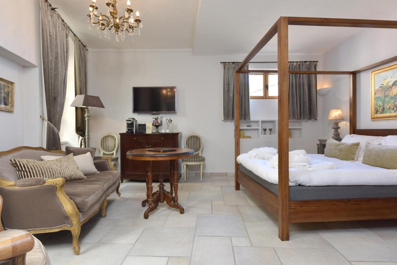 Chateau Le Cagnard Cagnes-sur-Mer Bagian luar foto