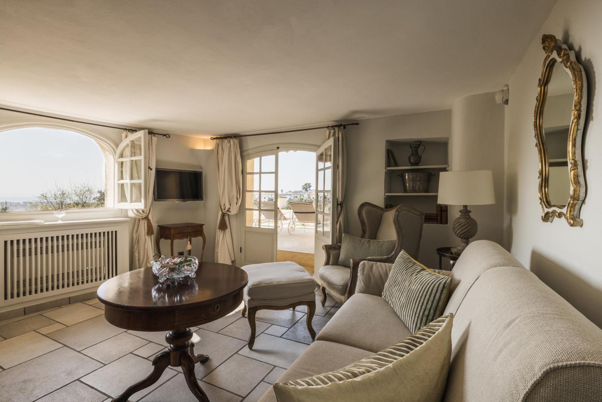 Chateau Le Cagnard Cagnes-sur-Mer Bagian luar foto