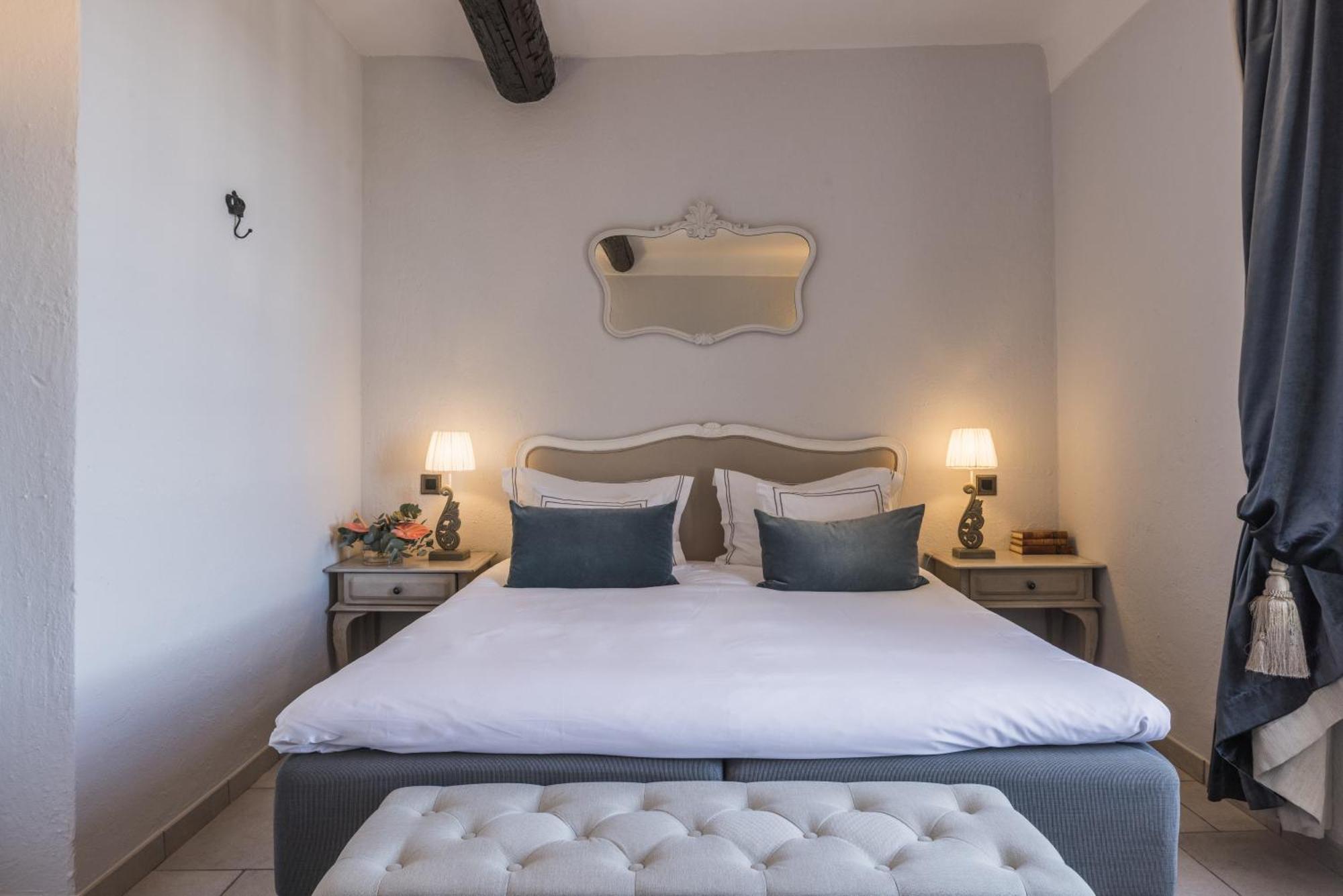 Chateau Le Cagnard Cagnes-sur-Mer Bagian luar foto